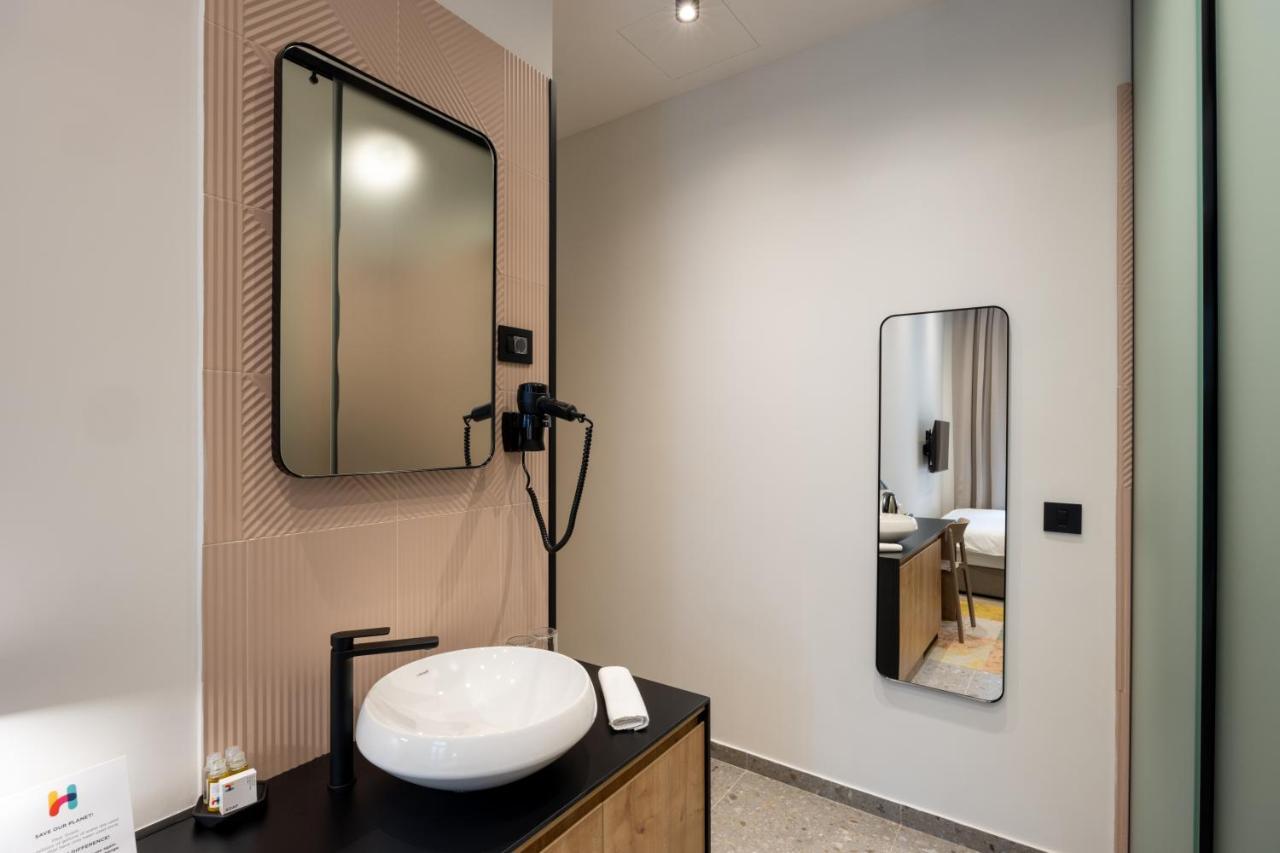 Hop Inn Rooms & Suites Belgrad Exterior foto