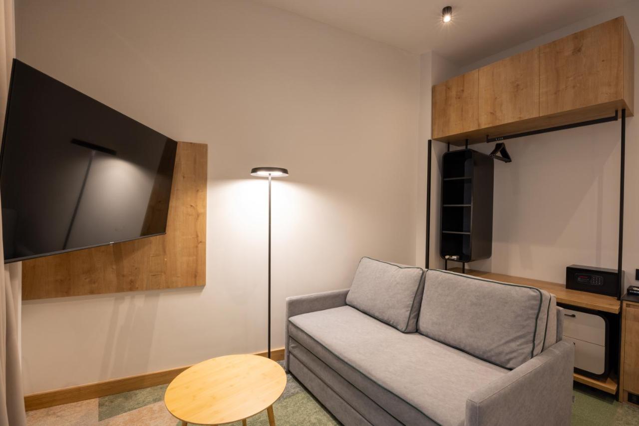 Hop Inn Rooms & Suites Belgrad Exterior foto