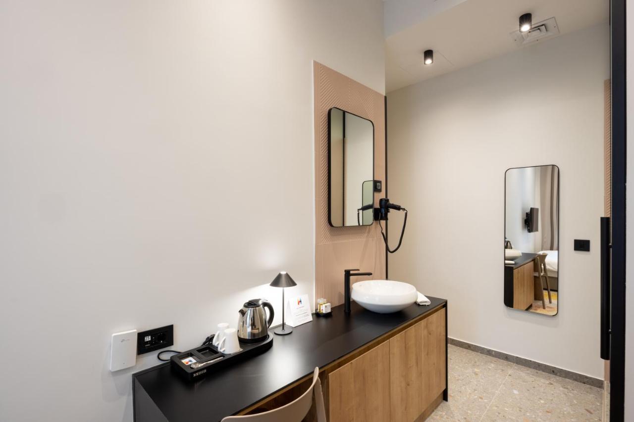 Hop Inn Rooms & Suites Belgrad Exterior foto