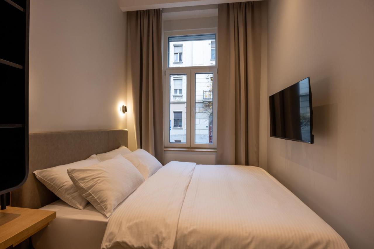 Hop Inn Rooms & Suites Belgrad Exterior foto