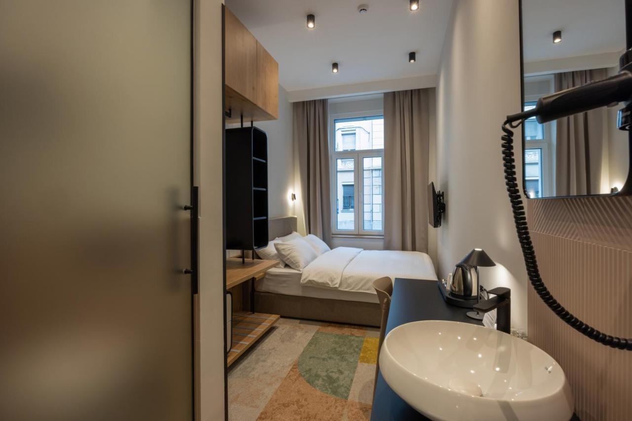 Hop Inn Rooms & Suites Belgrad Exterior foto