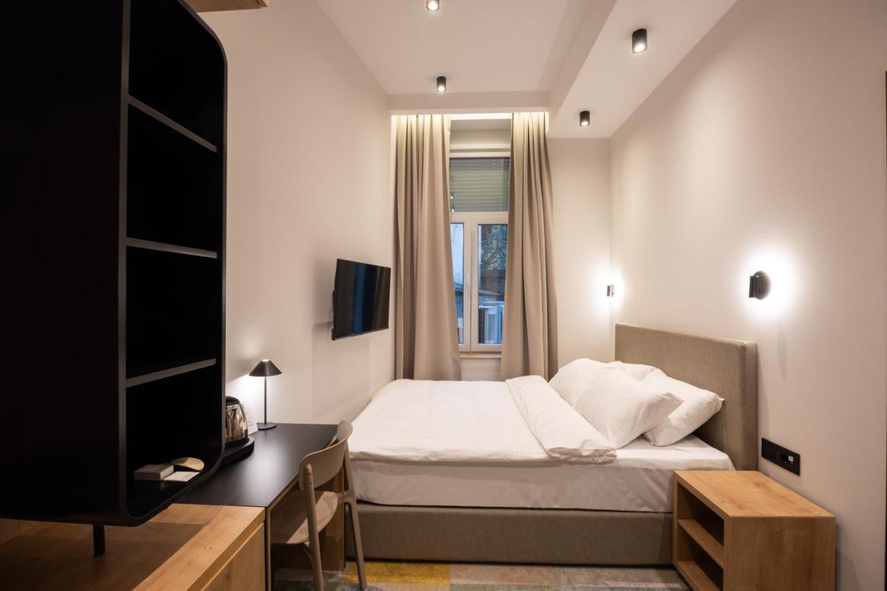 Hop Inn Rooms & Suites Belgrad Exterior foto