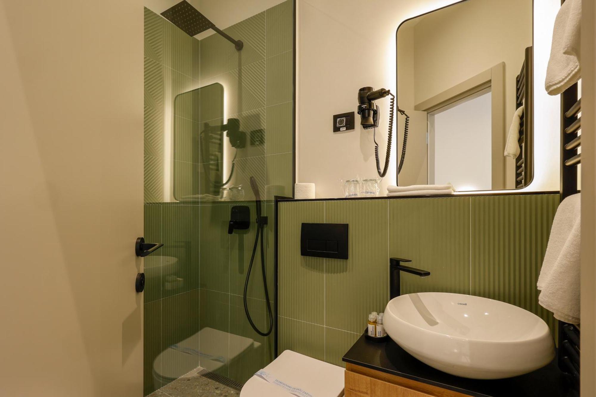 Hop Inn Rooms & Suites Belgrad Exterior foto